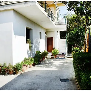 Demaj , Wlora Albania